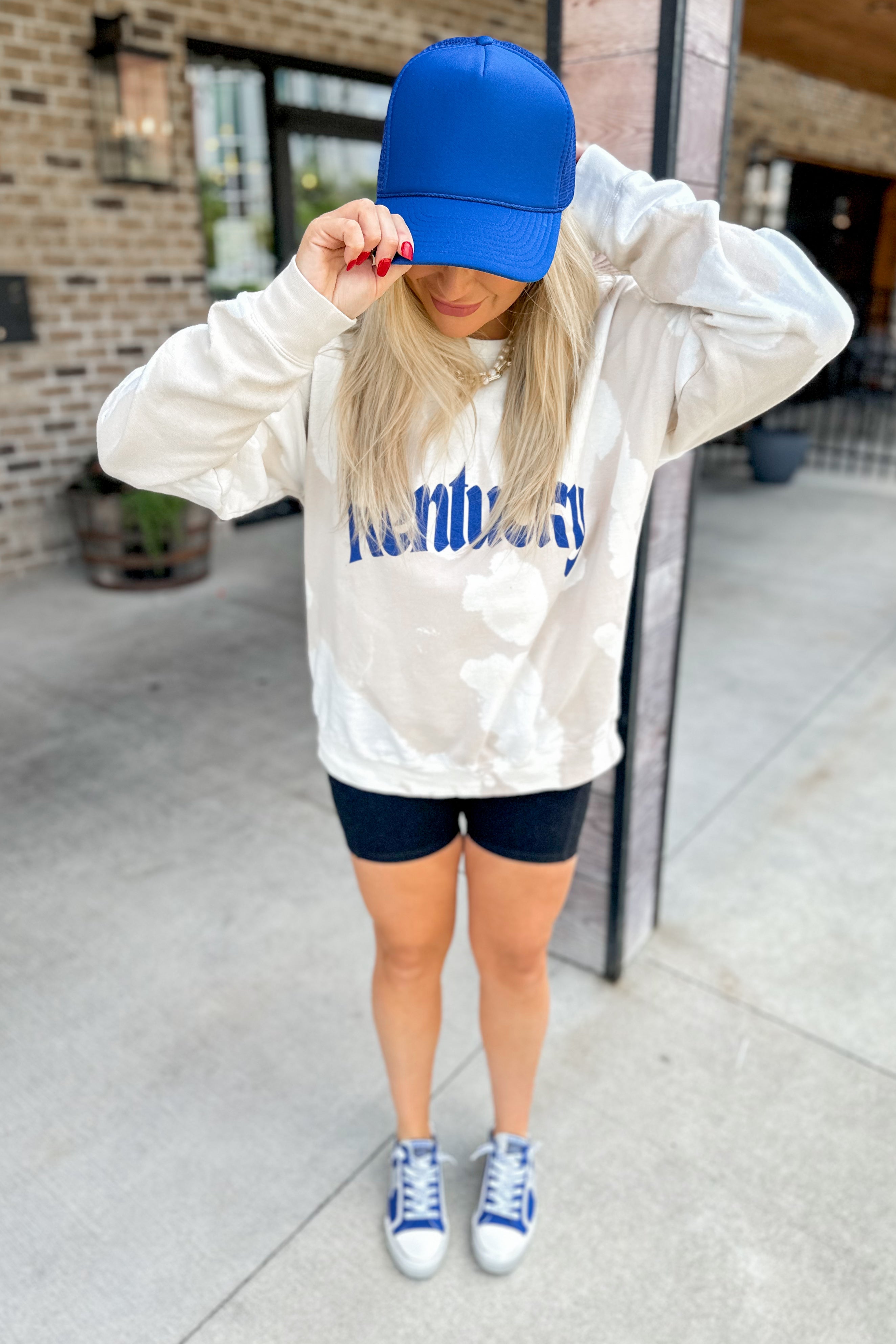 KENTUCKY Bleached Bomba Long Sleeve Graphic Sweatshirt - Be You Boutique