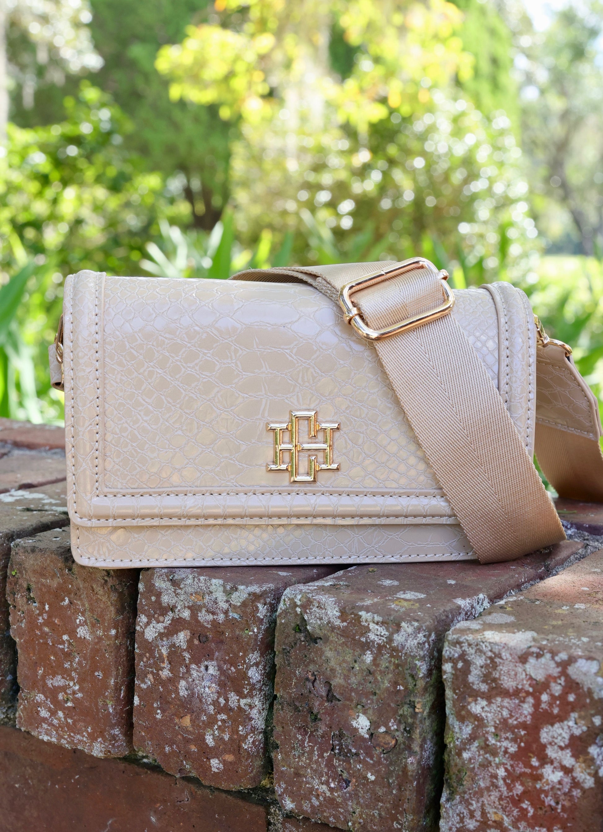 NWT Tory Burch Thea Flat Wallet Crossbody Bag Purse Sweet online Melon